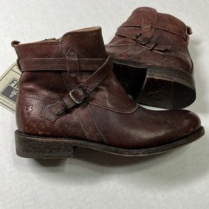FRYE Jayden Cross Strap Stonewashed Boot Size 7.5